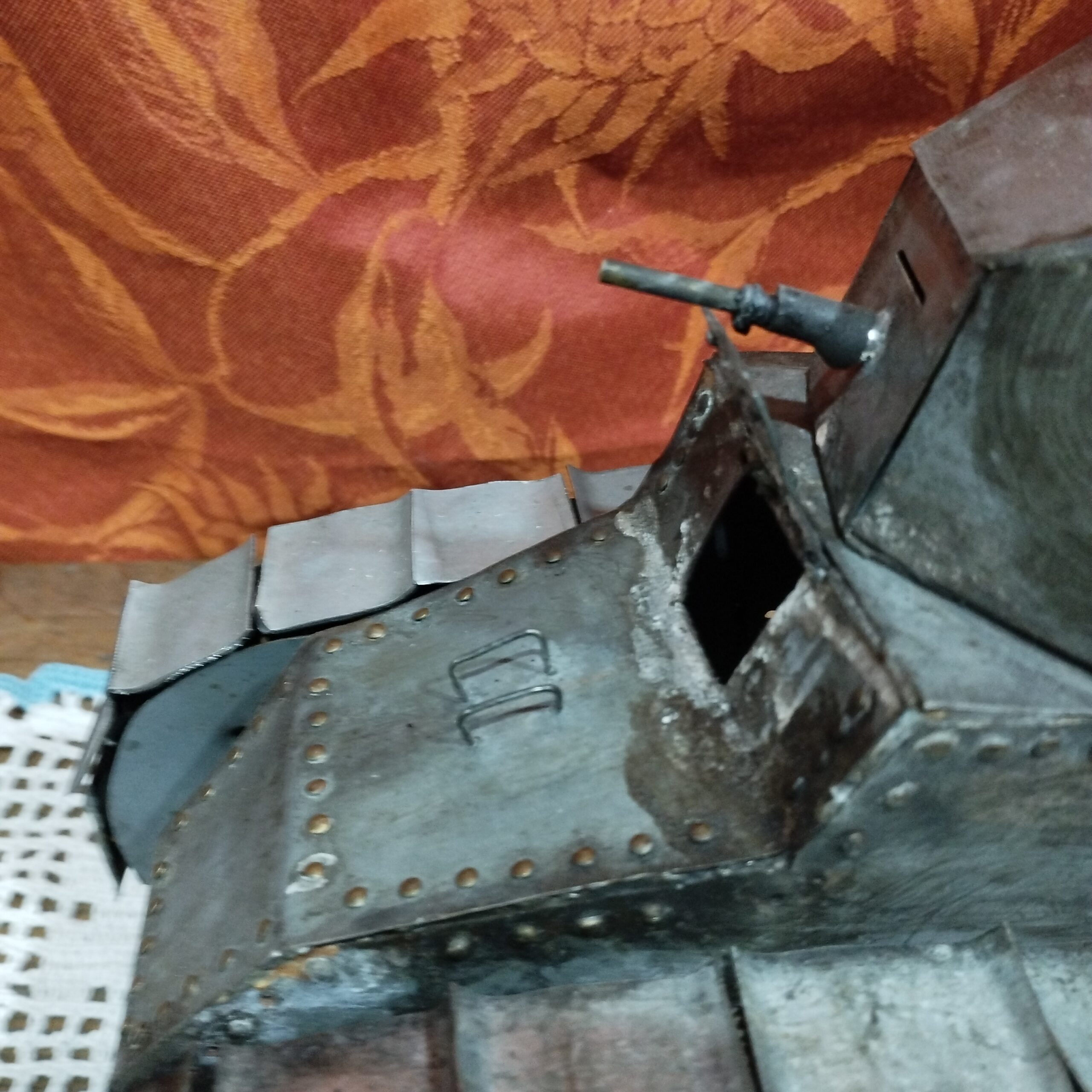 Collection Militaria WW1 objet unique tout métal: maquette de Char Renault FT-17 motorisé – Image 10