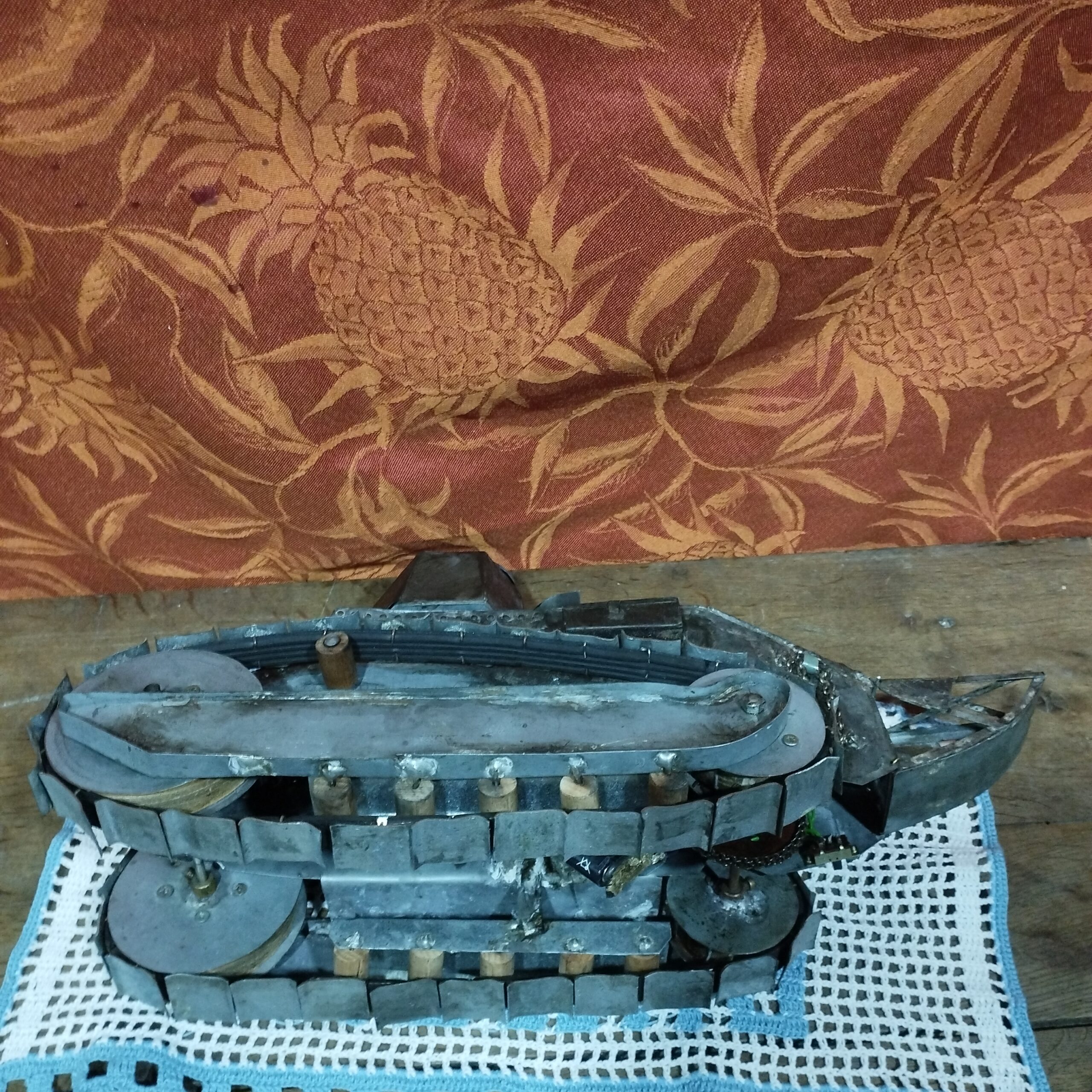 Collection Militaria WW1 objet unique tout métal: maquette de Char Renault FT-17 motorisé – Image 7