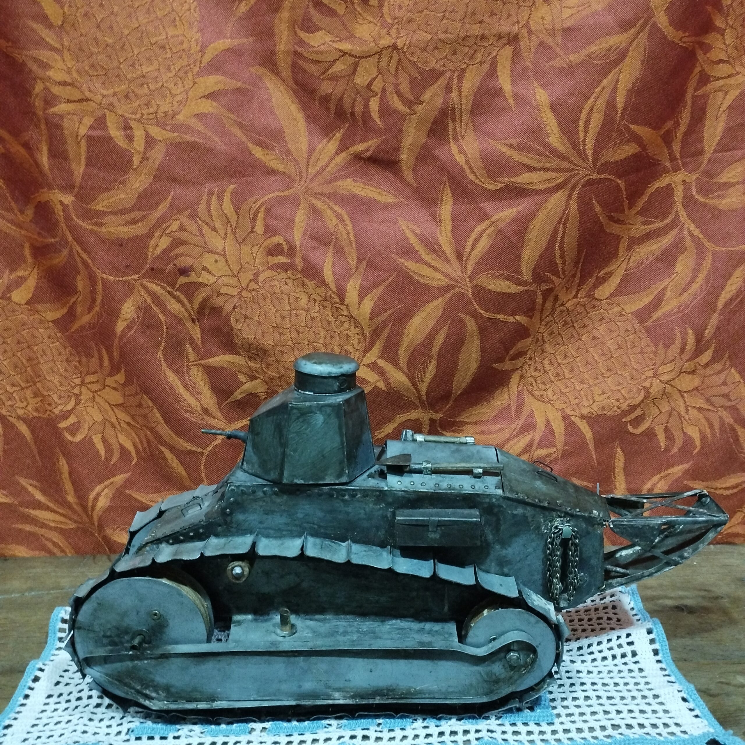 Collection Militaria WW1 objet unique tout métal: maquette de Char Renault FT-17 motorisé – Image 5