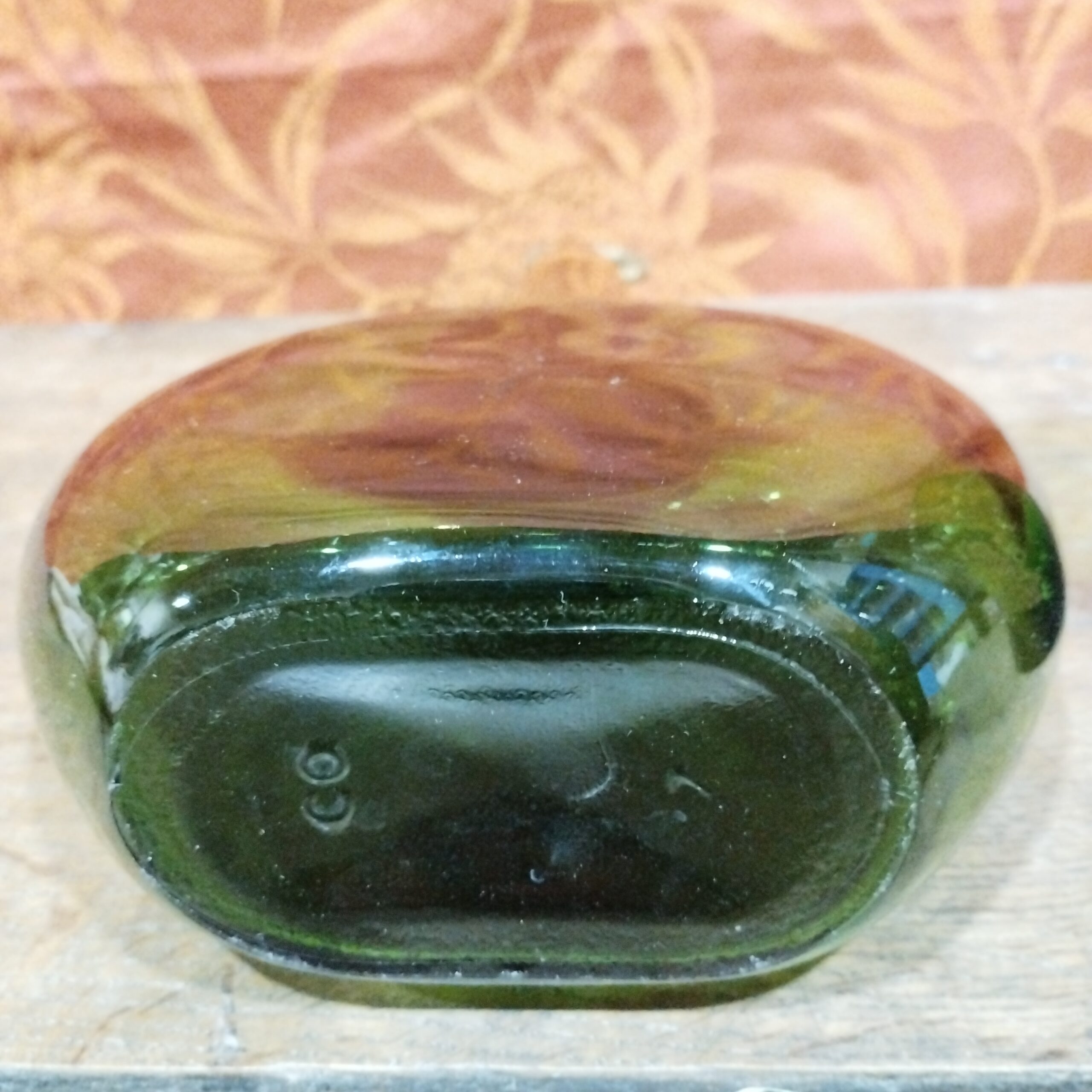 ensemble anglais service à whisky en verre vert et dorure avec blason et devise : Honi soit mal y pense dieu est mon droit (devise britannique) – Image 9