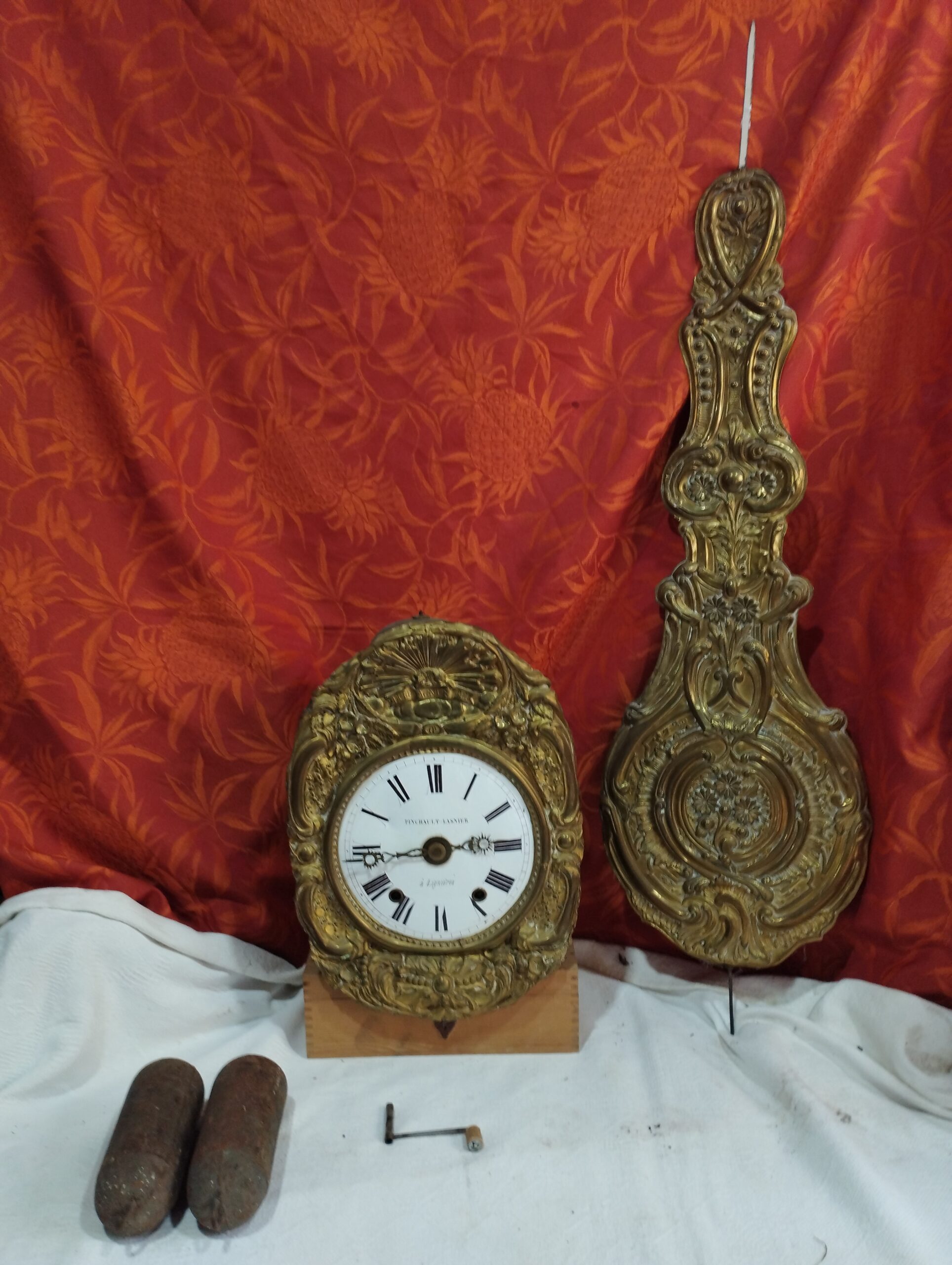 ancien mouvement de comtoise du 19ème siècle - sonnerie cloche+ balancier + poids + clé PG6